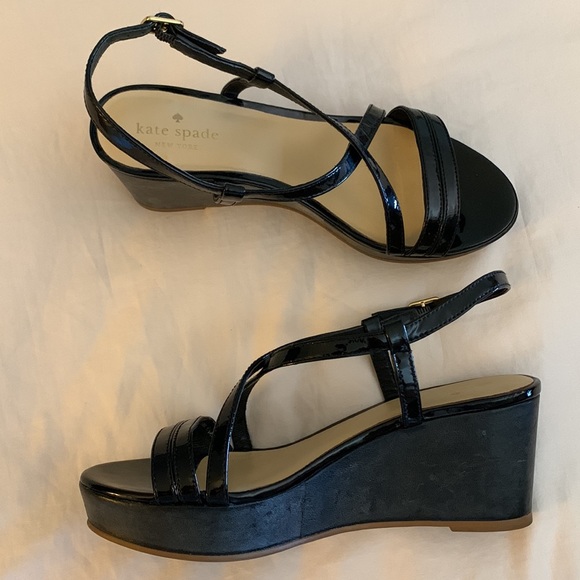 Kate Spade black strappy patent wedges - Picture 4 of 7